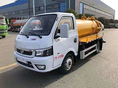 国六东风途逸吸污车