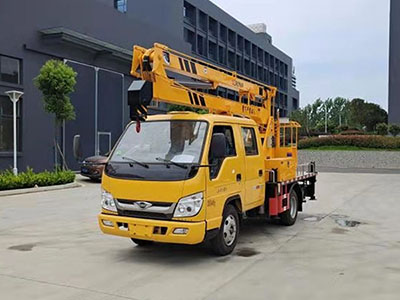 国六福田双排高空作业车