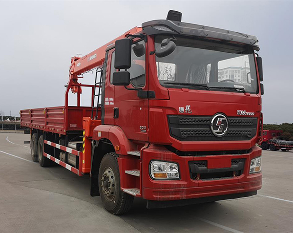 陕汽德龙后八轮12吨随车吊